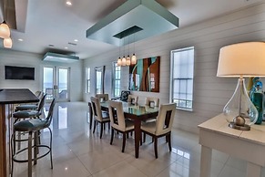 Bord du Mer 6 Bedroom Holiday Home by Five Star Properties