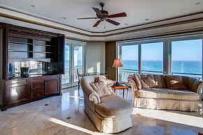 Capitano 7 Bedroom Holiday Home by Five Star Properties