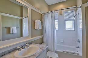 Villa Royale 5 Bedroom Holiday Home by Five Star Properties