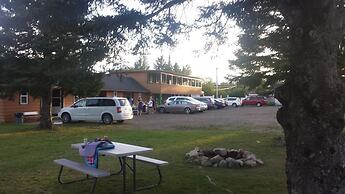 Bear Paw Inn