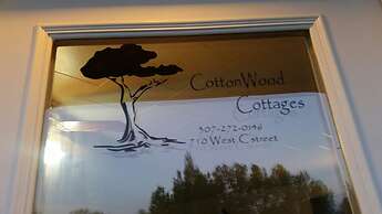 Cottonwood Cottages