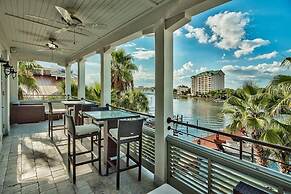 OLYMPIA CORAL SUITE 3 Bedroom Holiday Home by Five Star Properties