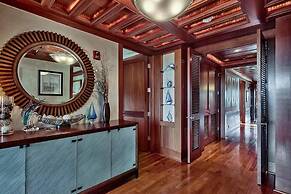 OLYMPIA DOLPHIN SUITE 3 Bedroom Holiday Home by Five Star Properties