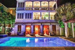 OLYMPIA DOLPHIN SUITE 3 Bedroom Holiday Home by Five Star Properties