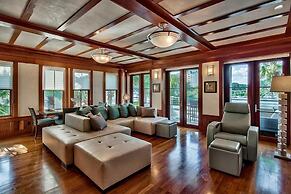 OLYMPIA SAND DOLLAR SUITE 2 Bedroom Holiday Home by Five Star Properti