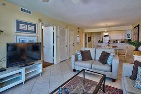PELICAN BEACH 1216 2 Bedroom Holiday Home by Five Star Properties