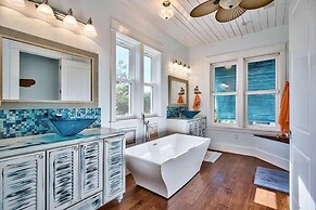 Sand Between Your Toes 6 Bedroom Holiday Home by Five Star Properties