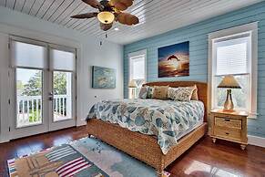 Sand Between Your Toes 6 Bedroom Holiday Home by Five Star Properties