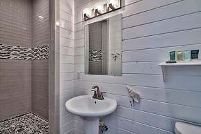 Sand Between Your Toes 6 Bedroom Holiday Home by Five Star Properties