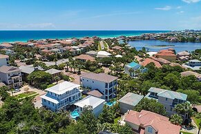 Sand Between Your Toes 6 Bedroom Holiday Home by Five Star Properties