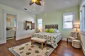 Sand Between Your Toes 6 Bedroom Holiday Home by Five Star Properties