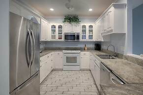 Sandtrap by the Sea 6 Bedroom Holiday Home by Five Star Properties