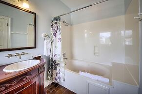 Sandtrap by the Sea 6 Bedroom Holiday Home by Five Star Properties