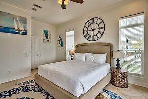 Sea Span 6 Bedroom Holiday Home by Five Star Properties