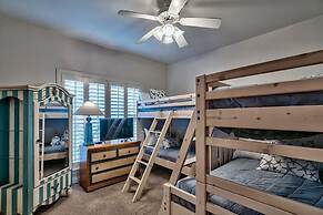 Serenity 4 Bedroom Holiday Home by Five Star Properties