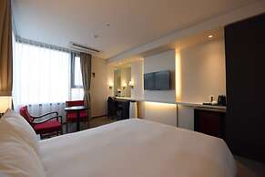 Geoje Art Nouveau Suite Hotel