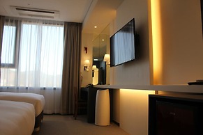 Geoje Art Nouveau Suite Hotel