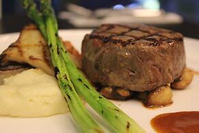 Geoje Art Nouveau Suite Hotel