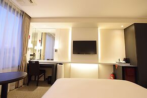 Geoje Art Nouveau Suite Hotel