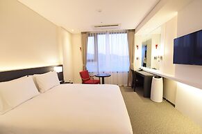 Geoje Art Nouveau Suite Hotel