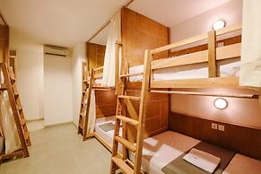 Lokal Bali Hostel