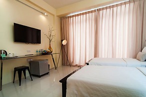 Luxx Boutique Boracay