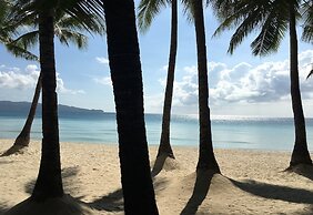 Luxx Boutique Boracay