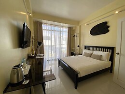 Luxx Boutique Boracay