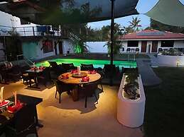 Parrot Resort Moalboal