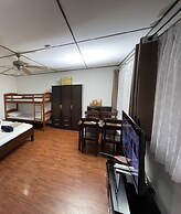 Parrot Resort Moalboal