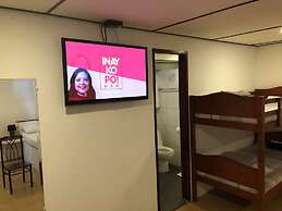 Parrot Resort Moalboal