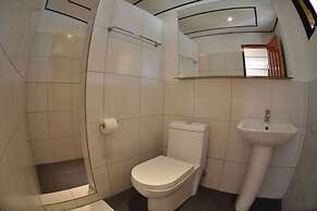 Parrot Resort Moalboal