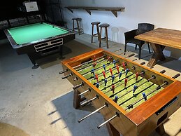 Parrot Resort Moalboal