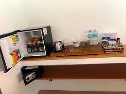 Parrot Resort Moalboal