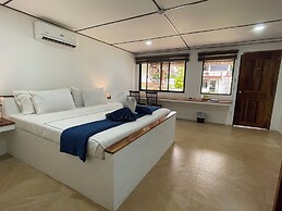 Parrot Resort Moalboal
