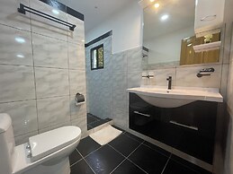 Parrot Resort Moalboal