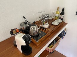 Parrot Resort Moalboal