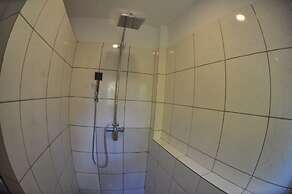 Parrot Resort Moalboal