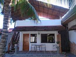 Parrot Resort Moalboal