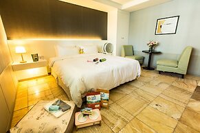 Sleep with Your Own Pet Only - The Petel