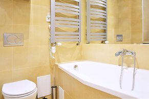 KrakowForRent Apartments - Main Square