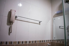 Maidaville Hotel and Suites