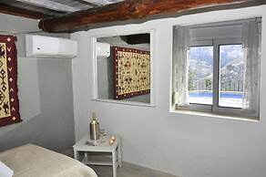 Villa Lakki The View