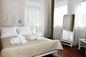 Villa Lakki The View