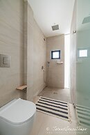 Cumeja - Beach Club & Hotel