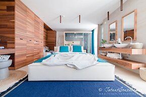 Cumeja - Beach Club & Hotel