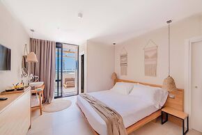 Cumeja - Beach Club & Hotel