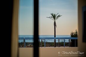 Cumeja - Beach Club & Hotel