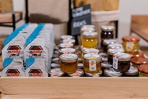 Cumeja - Beach Club & Hotel