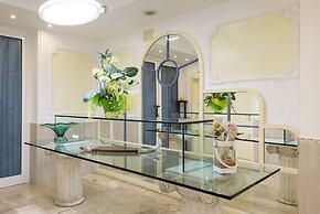 Royal Boutique Hotel